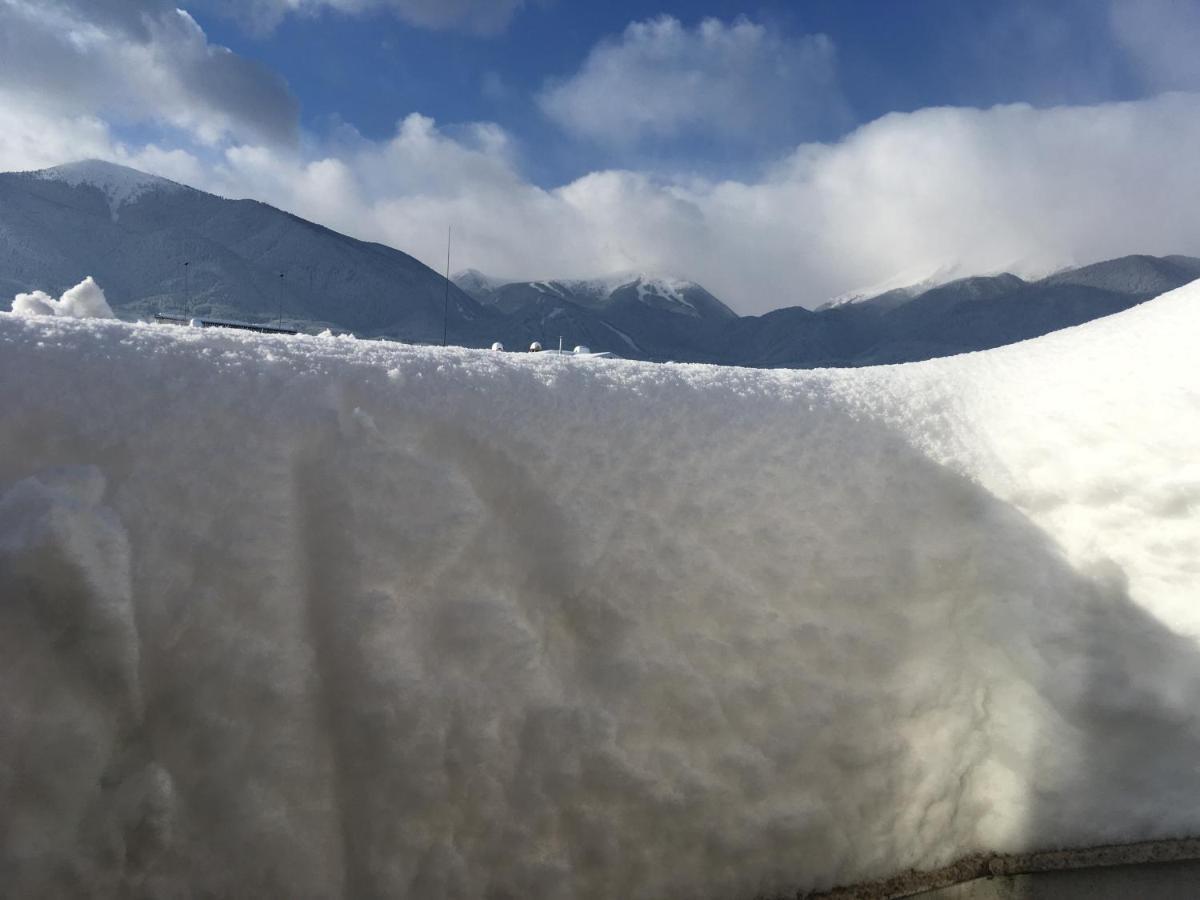 Mountain Sunrise Apartment Bansko Bagian luar foto