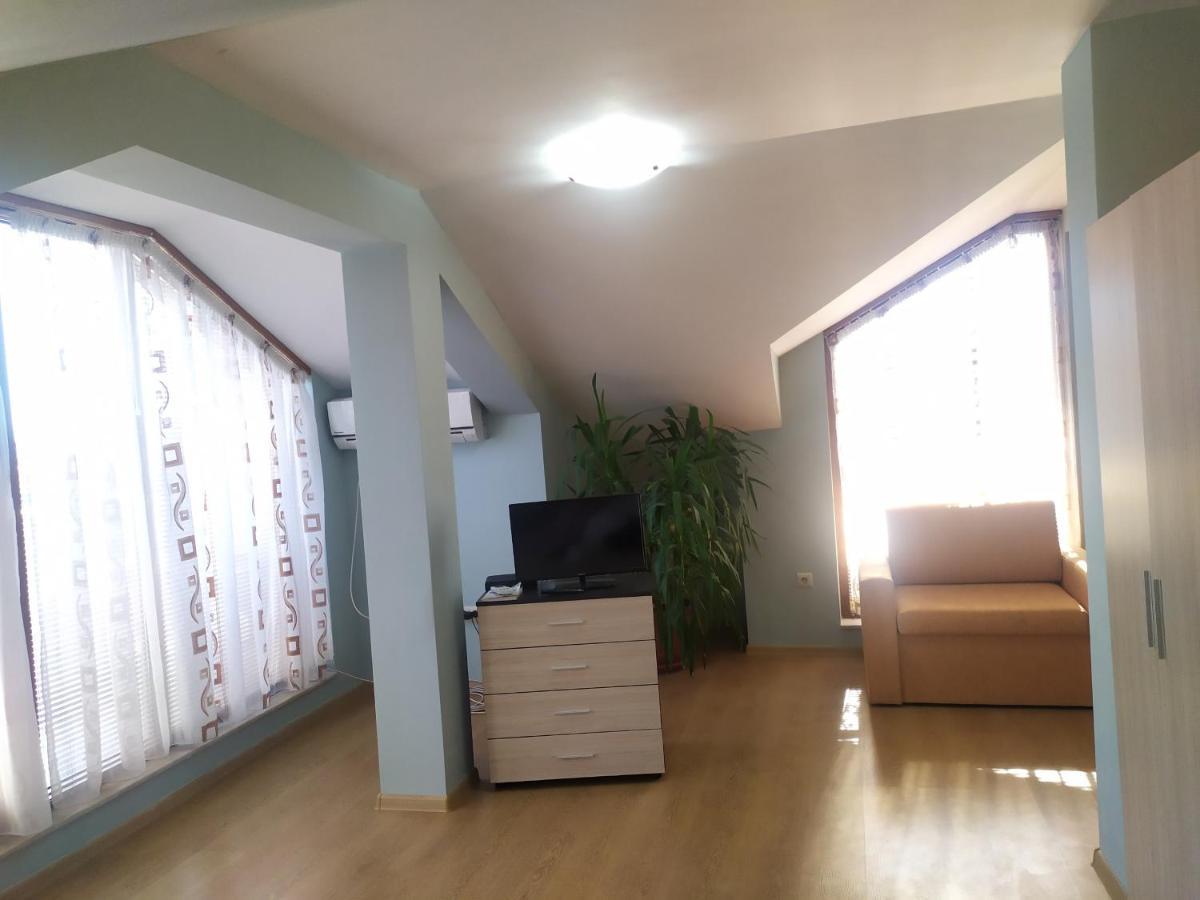 Mountain Sunrise Apartment Bansko Bagian luar foto